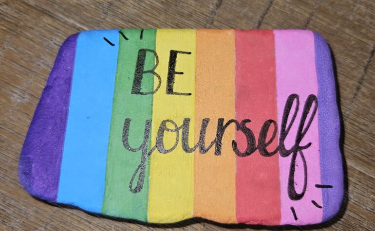 Kei Tof - BE YOURSELF rainbow